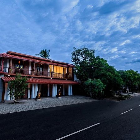 Golden Stars Hotel Dambulla Luaran gambar