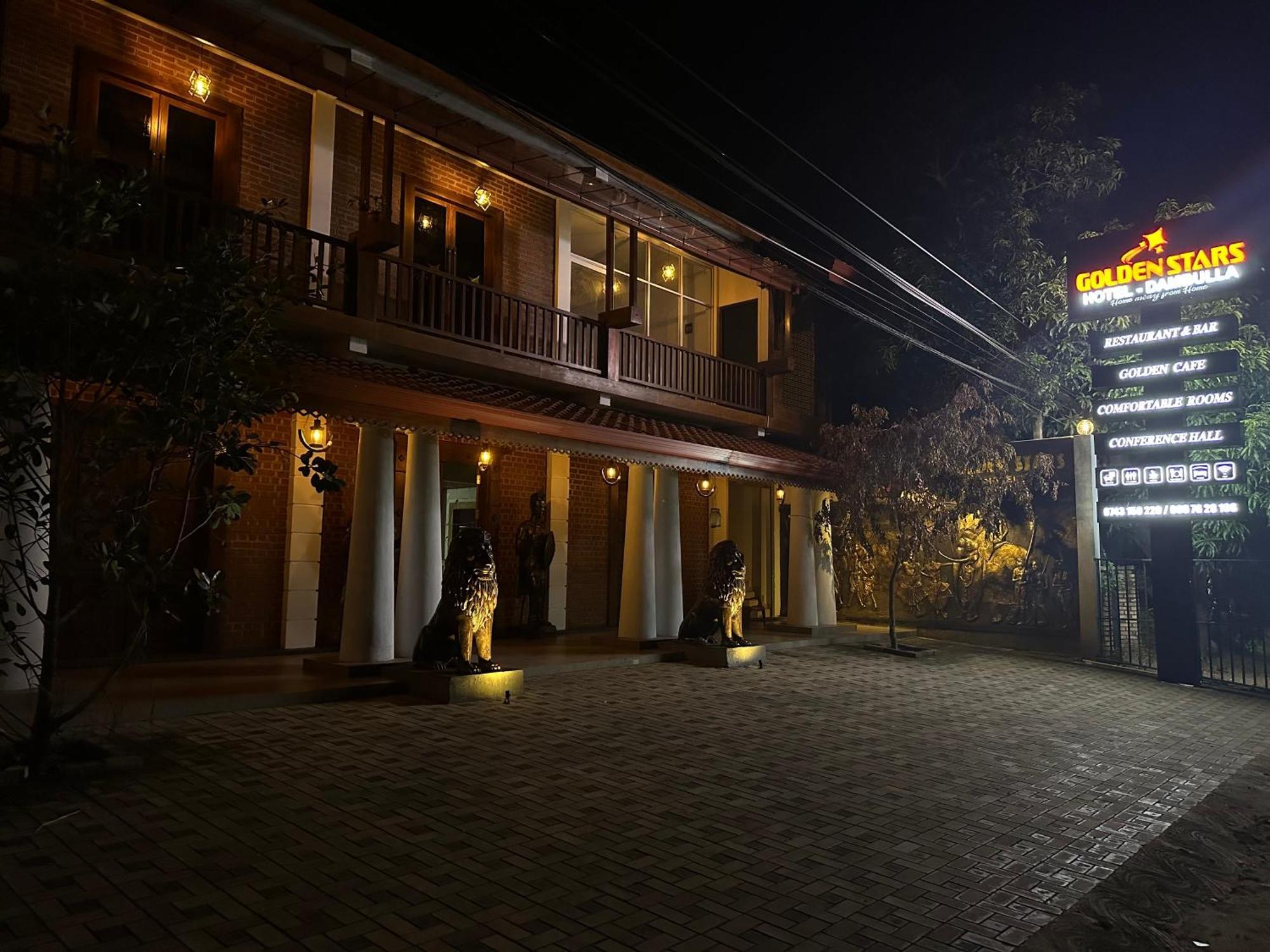 Golden Stars Hotel Dambulla Luaran gambar