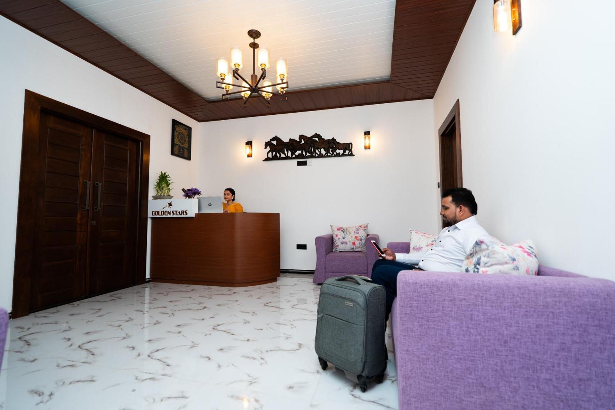 Golden Stars Hotel Dambulla Luaran gambar