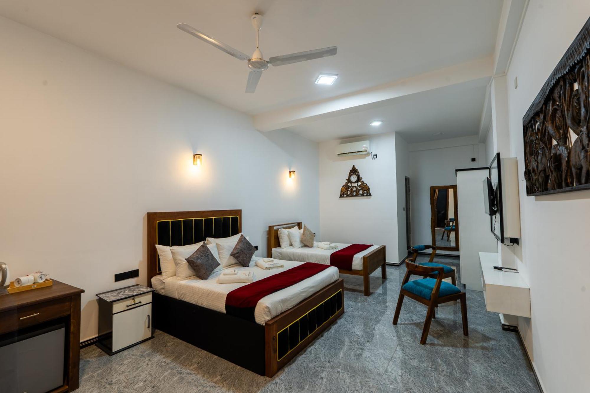 Golden Stars Hotel Dambulla Luaran gambar